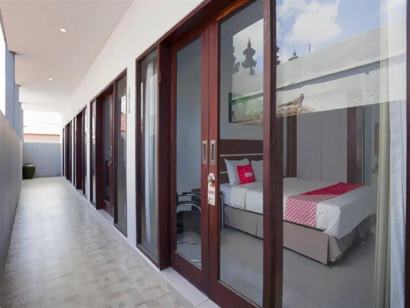 Oyo 3852 Valomia Guest House 덴파사르 외부 사진