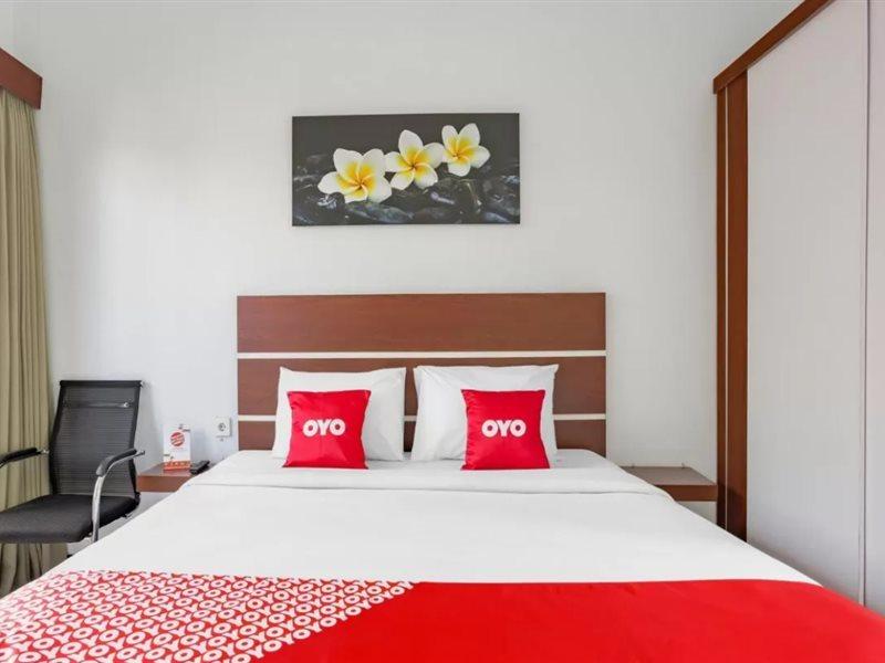 Oyo 3852 Valomia Guest House 덴파사르 외부 사진