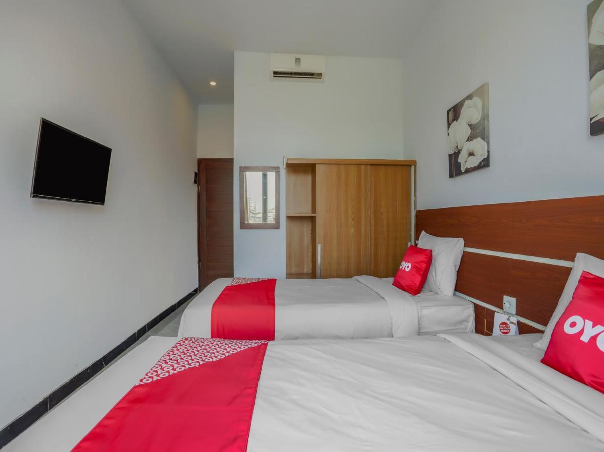 Oyo 3852 Valomia Guest House 덴파사르 외부 사진